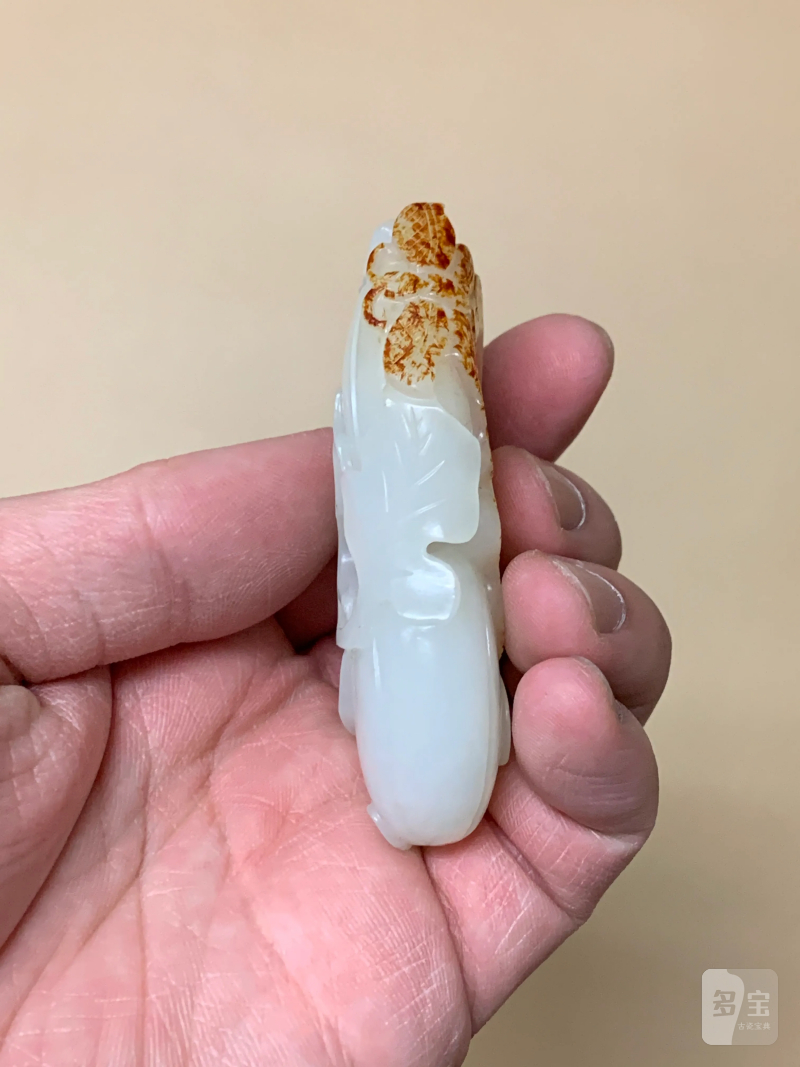 清 白玉红皮巧雕瓜果挂件 - 图3